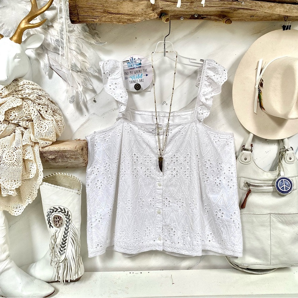 Stunning Eylit Boho ruffled tank blouse w shabby chic resort vacay vibe